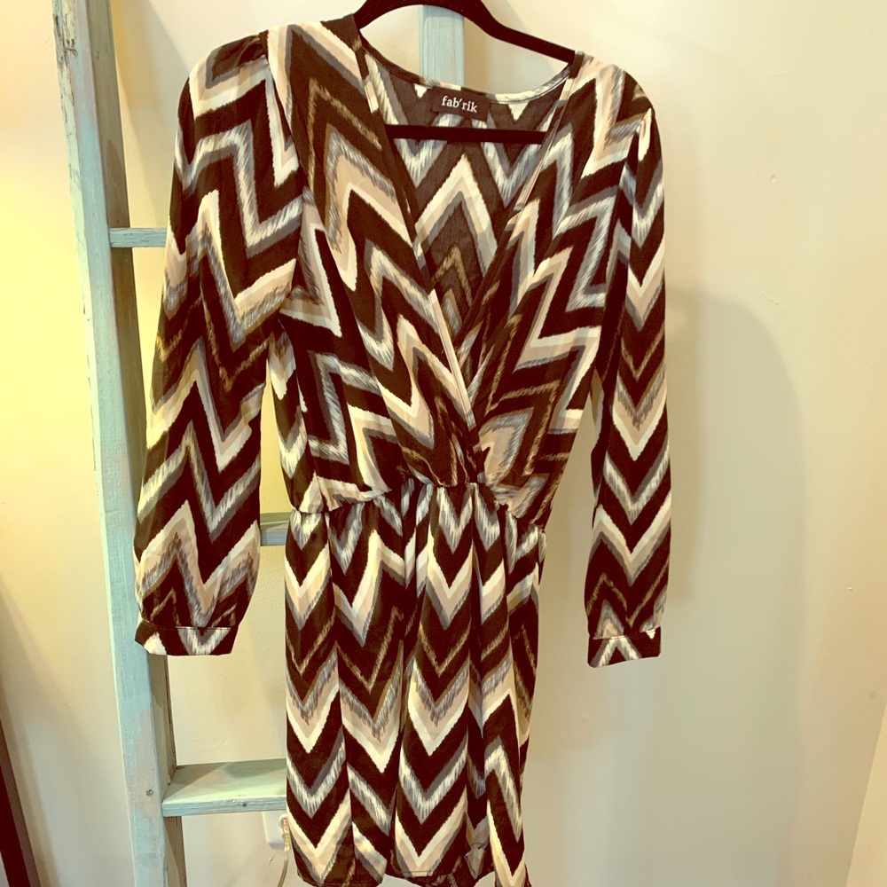 3/4 Sleeve Patterned Cinched Waist V-Neck Dress